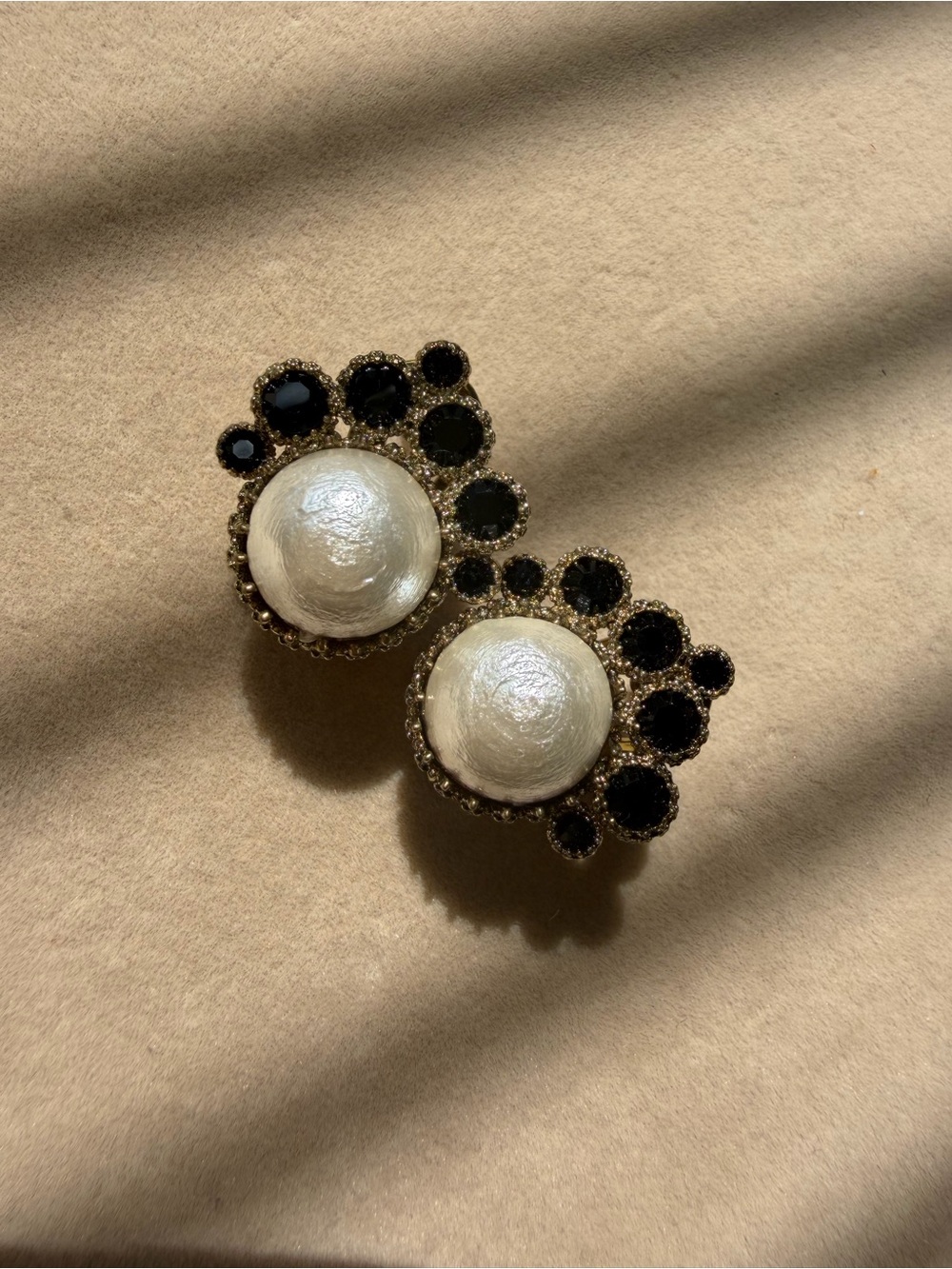 Pearl and Black Crystal Cluster Clip-On Earrings - White & Black